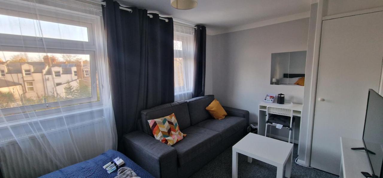 Cade Castle - Tulse Hill Apartment Лондон Екстериор снимка